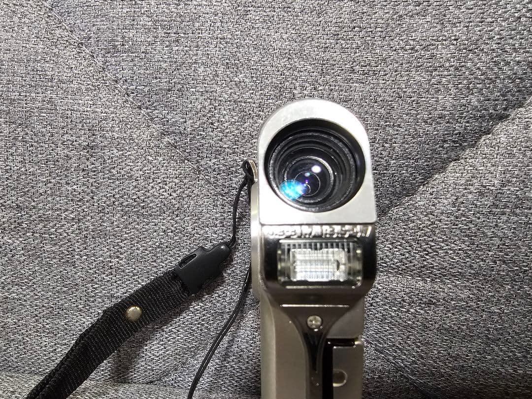 【美品】SANYO サンヨー Xacti DMX-C6型 ビンテージシルバー