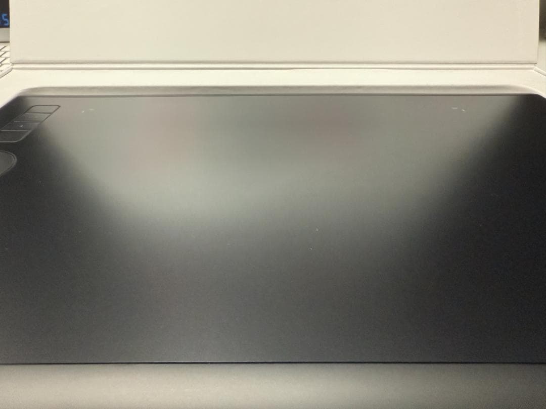 中古美品 Intuos Pro M PTH-660 板タブ ペンタブレット