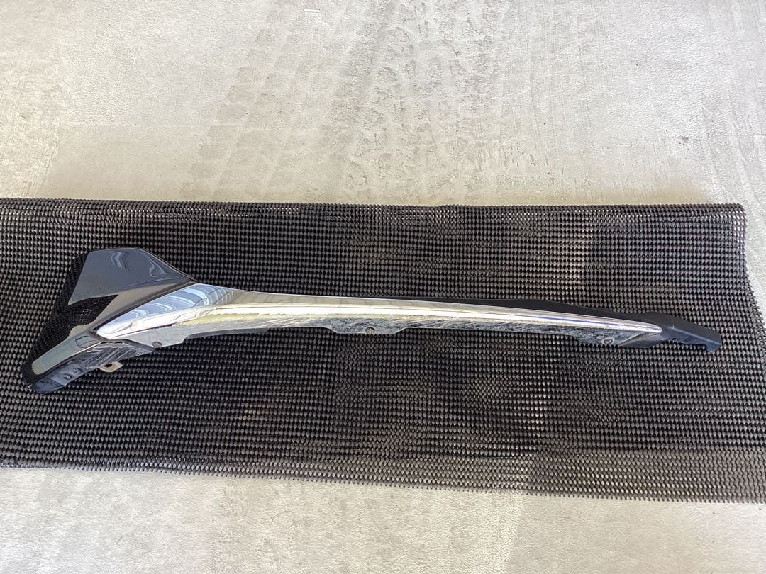 レクサス　LC モデリスタ　Fリップスポイラー