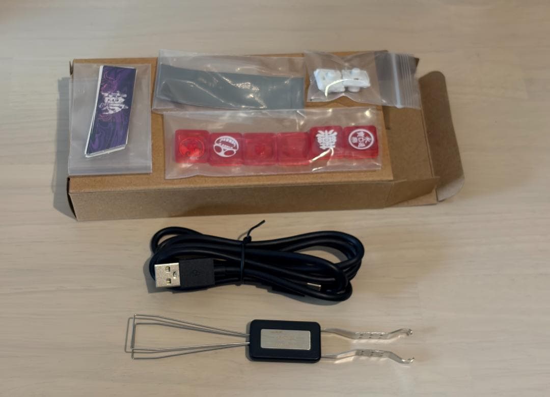 Cornix 赤 分割キーボード