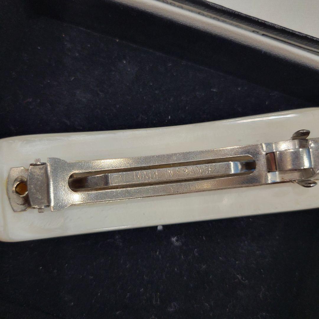 CHANEL　シャネル　スクエア　ホワイト×シルバー　バレッタ　ヘアピン