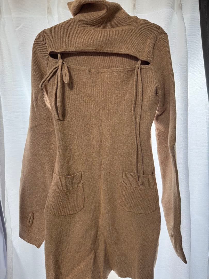 【andmary】Bebe mini dress beige