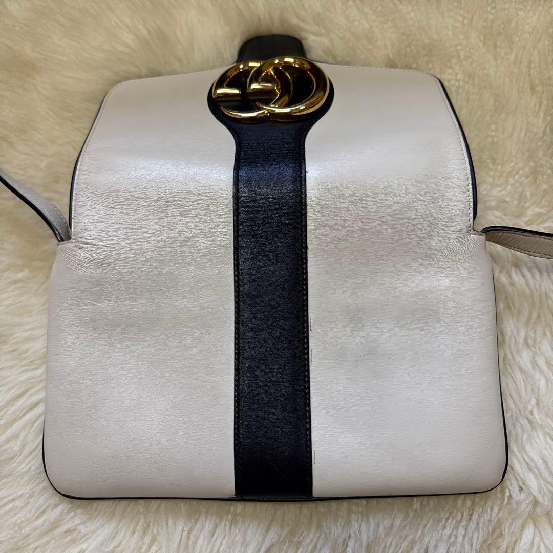 GUCCI GGロゴ ショルダーバッグ ホワイト/ブラック