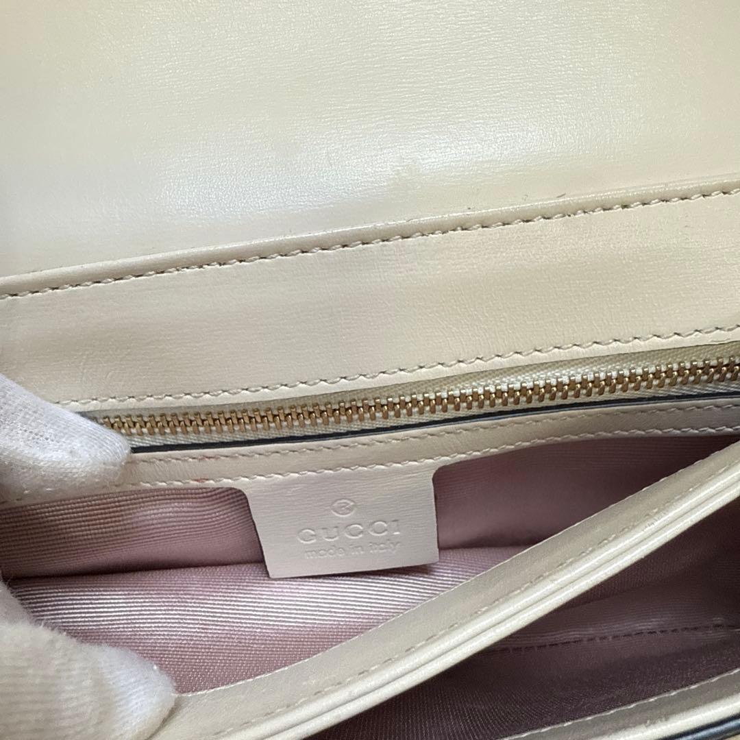 GUCCI GGロゴ ショルダーバッグ ホワイト/ブラック