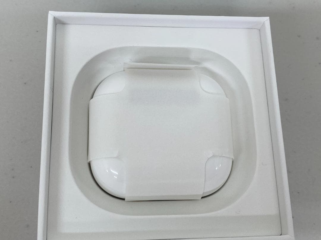 AirPods 4th Generation （第4世代） エアポッズ イヤホン