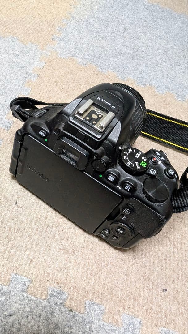 NIKON　D5600 一眼レフ　Wi-Fiデータ共有機能付