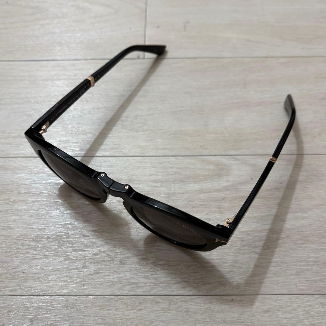 TOM FORD ブラック サングラス ケース付き