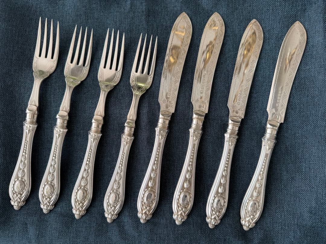 アンティーク　シルバープレート デザートナイフ＆フォーク 4組（8本）