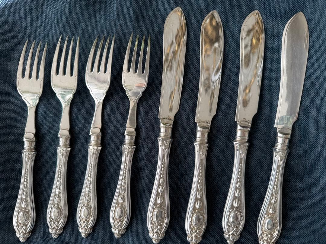 アンティーク　シルバープレート デザートナイフ＆フォーク 4組（8本）