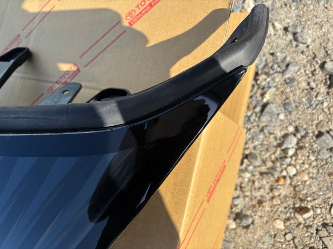 トヨタ　　ハリアー　60系前期　　フロントグリル