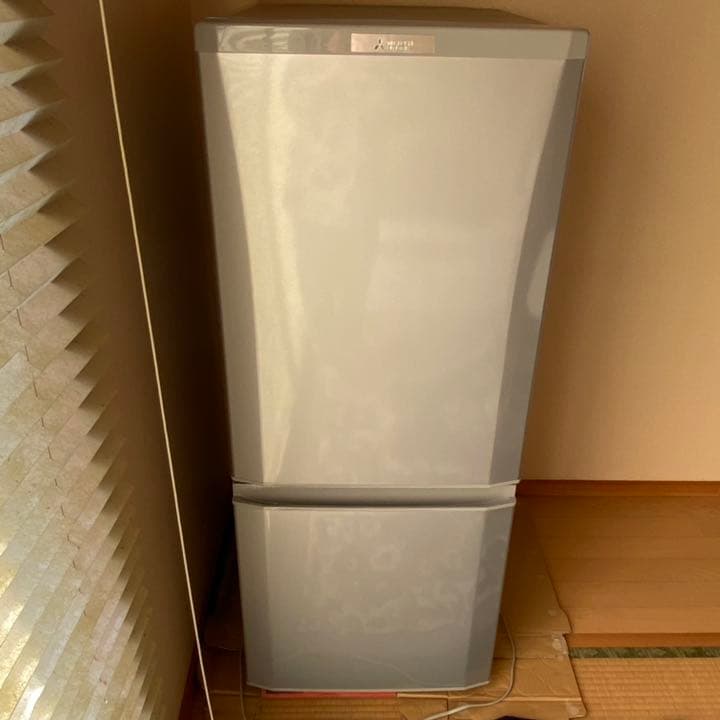 2017年製　三菱　ノンフロント冷蔵庫　MR-P15A-S形