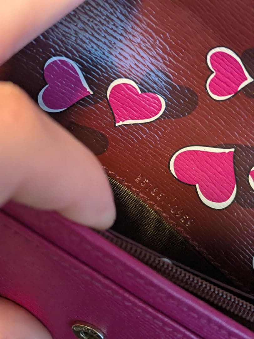 GUCCI　ハート　長財布　ピンク