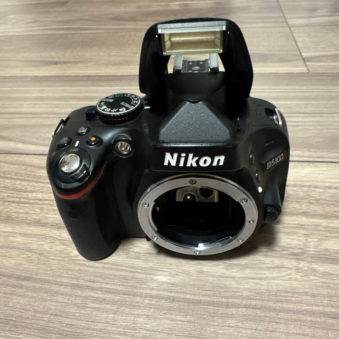 Nikon D5100 一眼レフカメラ ボディ