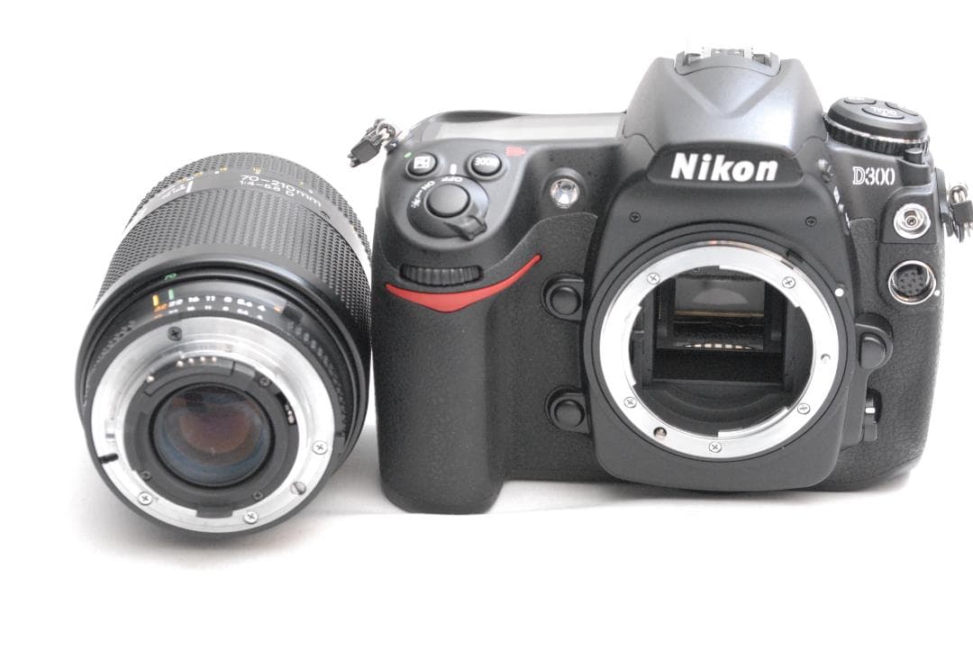 Nikon D300/NIKKOR 70-210ｍｍ (良品）