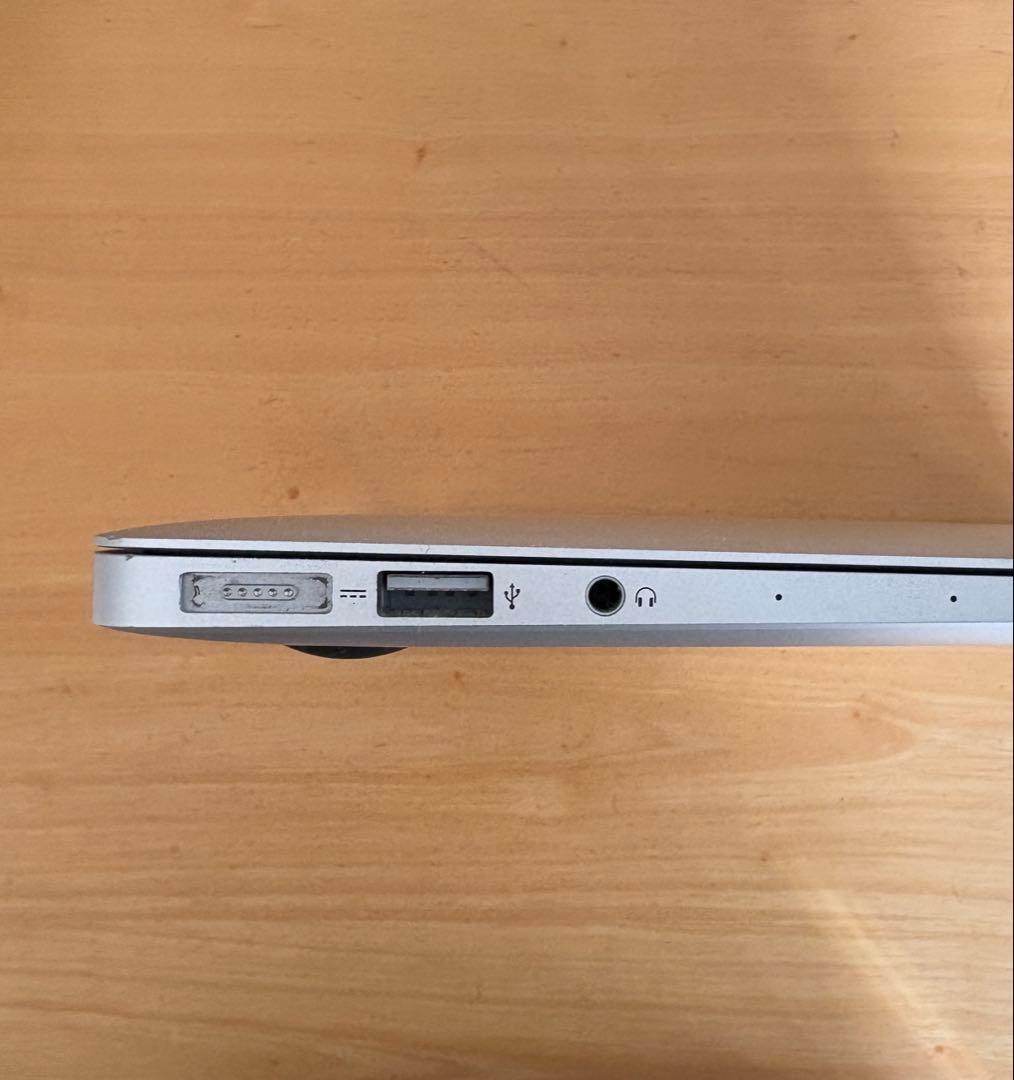 MacBook本体 MacBook Air (13-inch, Early2015) 8G/120G