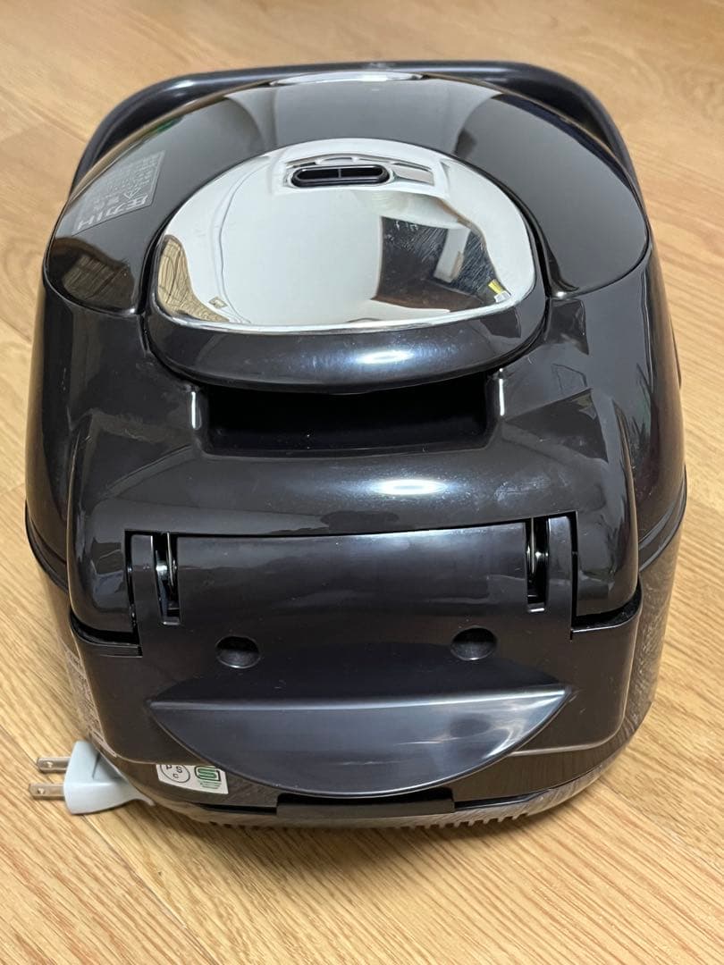 象印　圧力IH炊飯ジャー　NP-ZW10 5.5合炊き　2023製