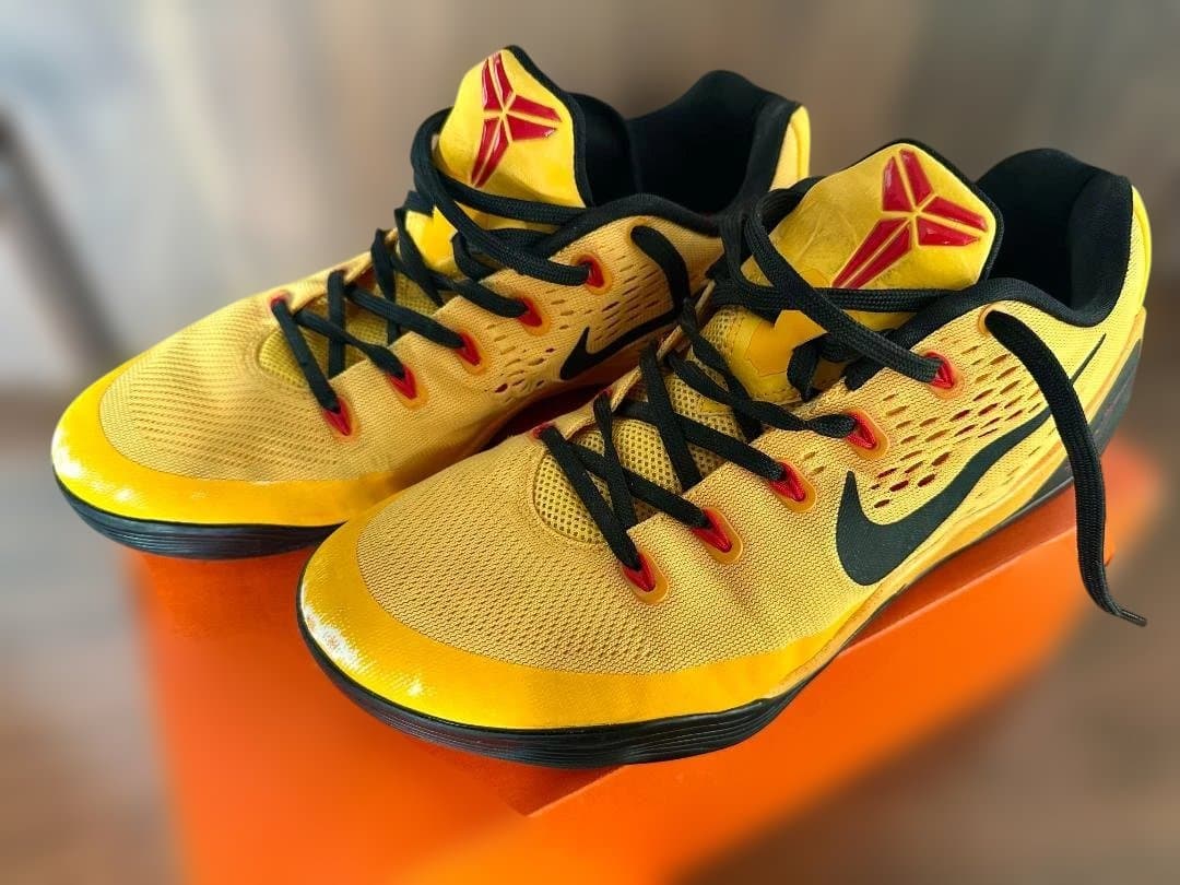 希少 NIKE Zoom Kobe 9 バスケットボールシューズ27.5cm