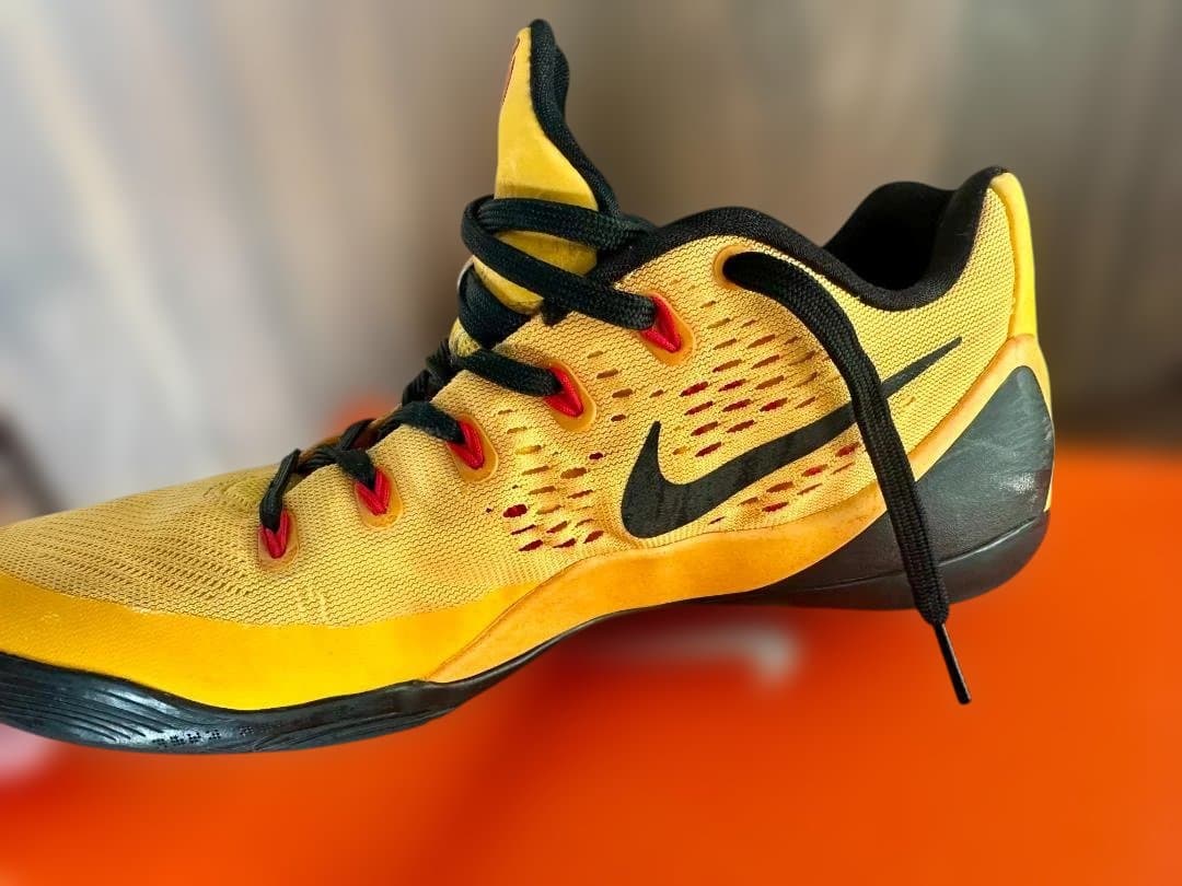 希少 NIKE Zoom Kobe 9 バスケットボールシューズ27.5cm