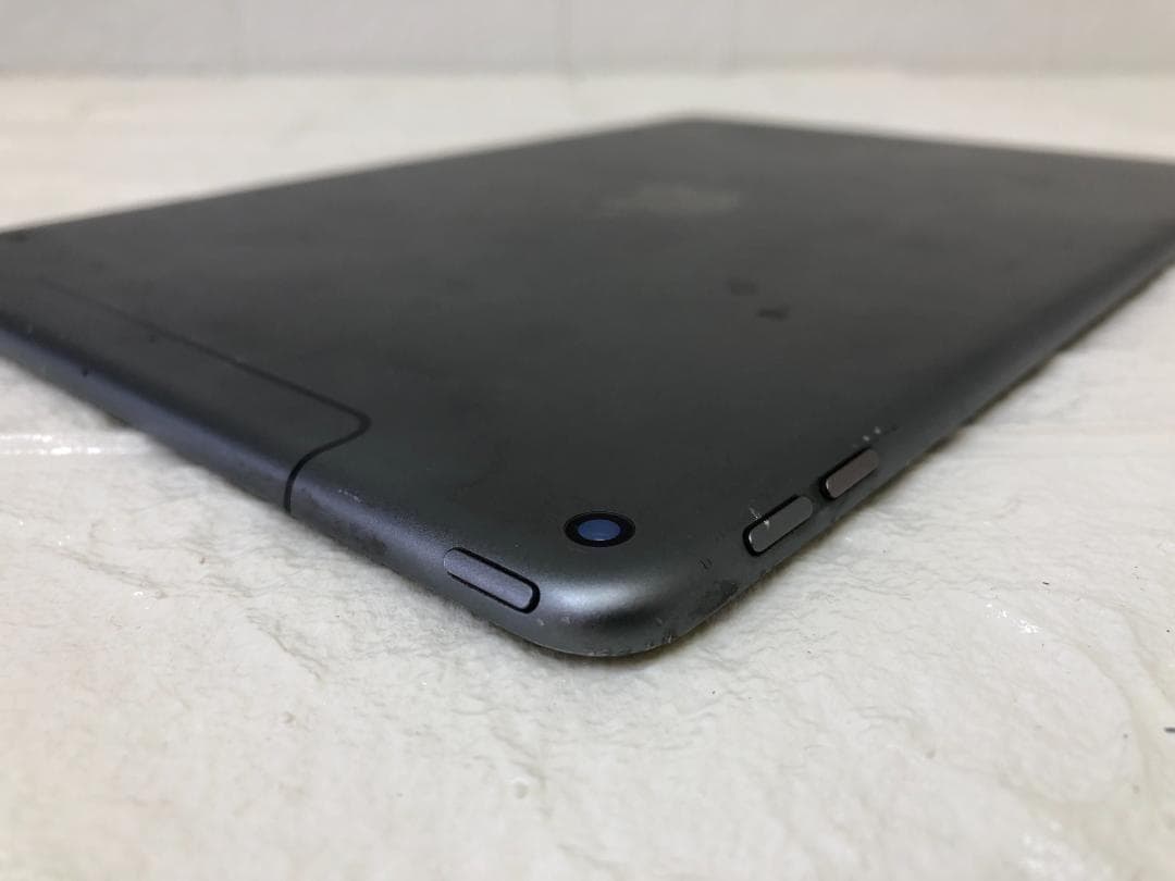 iPad Air 第3世代 64GB スペースグレイ MV0D2J／A