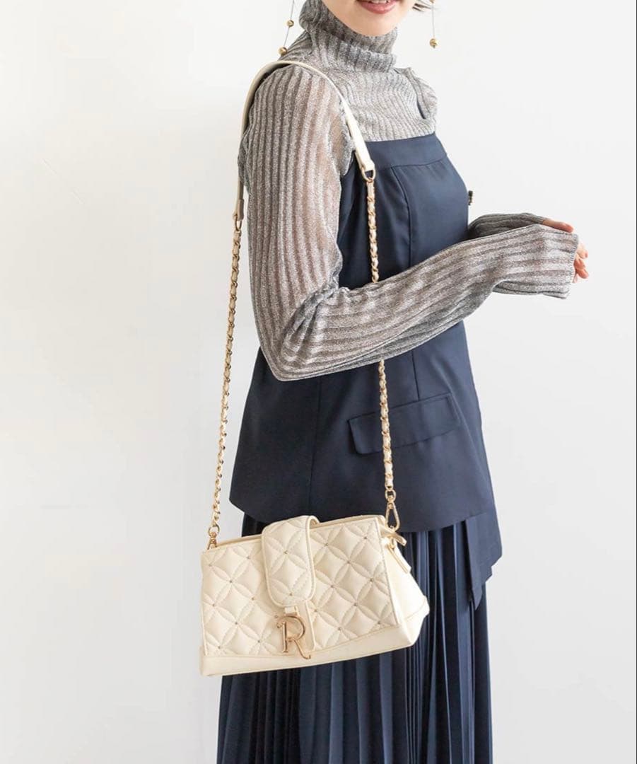 RANDA 2WAYゴールドチャームキルティングバッグ　アイボリー