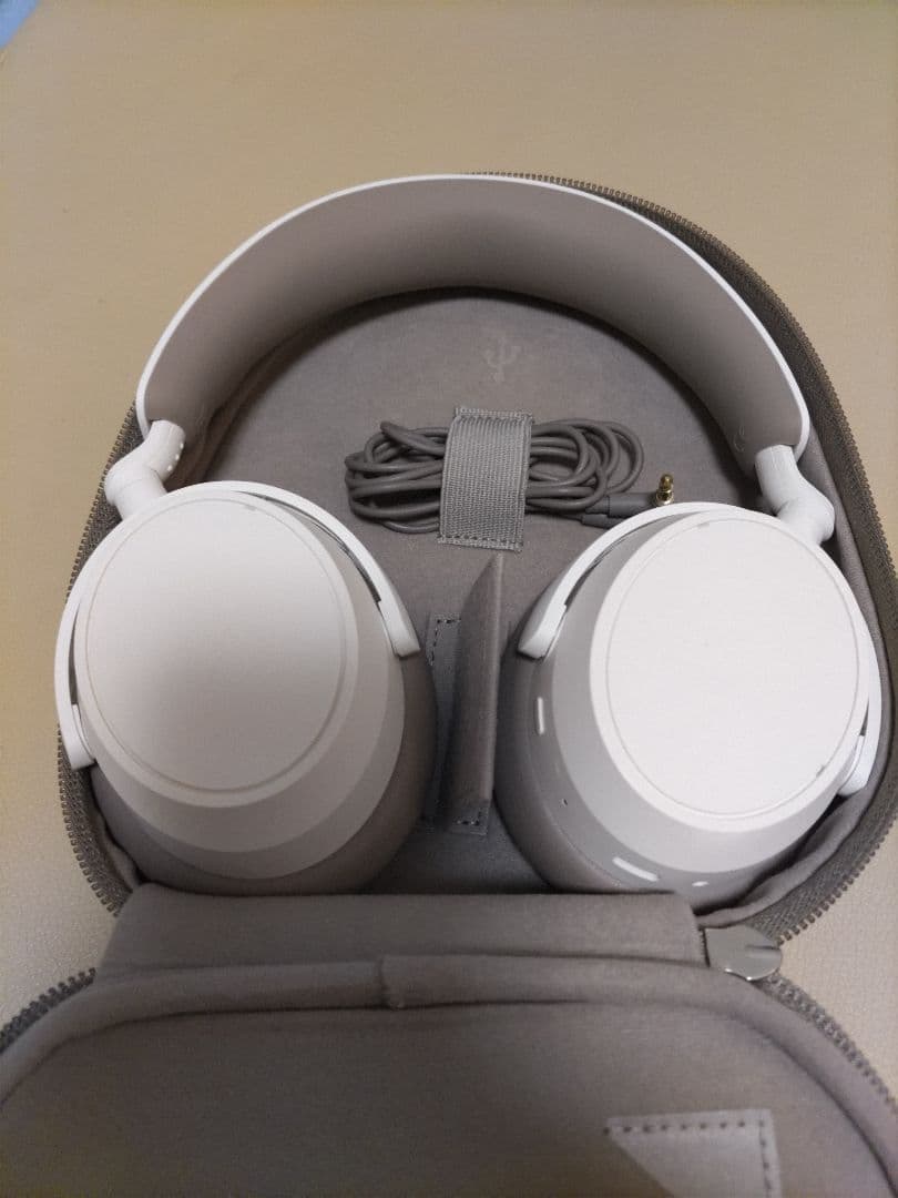 Sennheiser accentum plus Wireless ホワイト