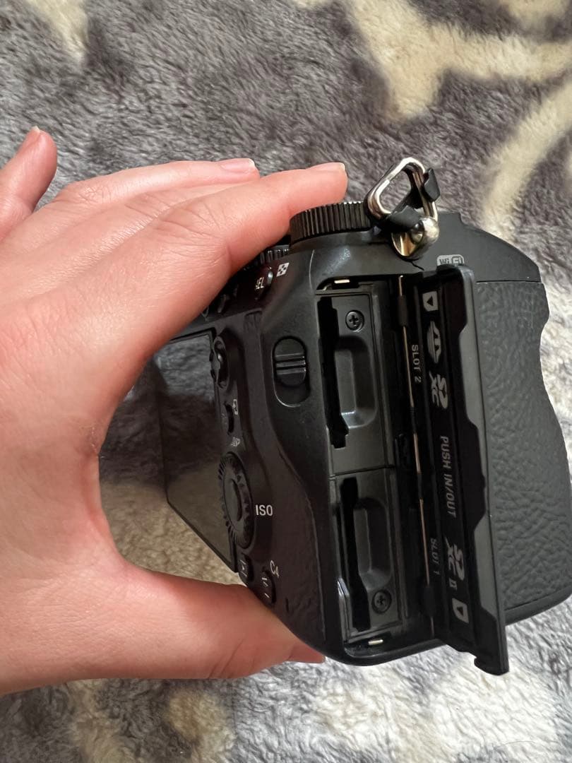 SONY α7iii デジタルカメラ 本体 バッテリーチャージャー付き