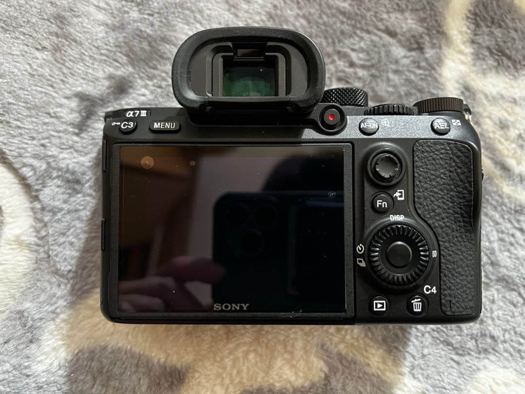 SONY α7iii デジタルカメラ 本体 バッテリーチャージャー付き