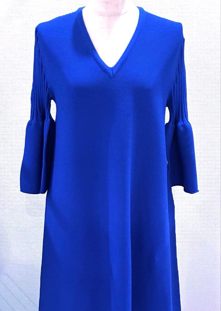 CFCL フレアスリーブ ニットワンピース 青