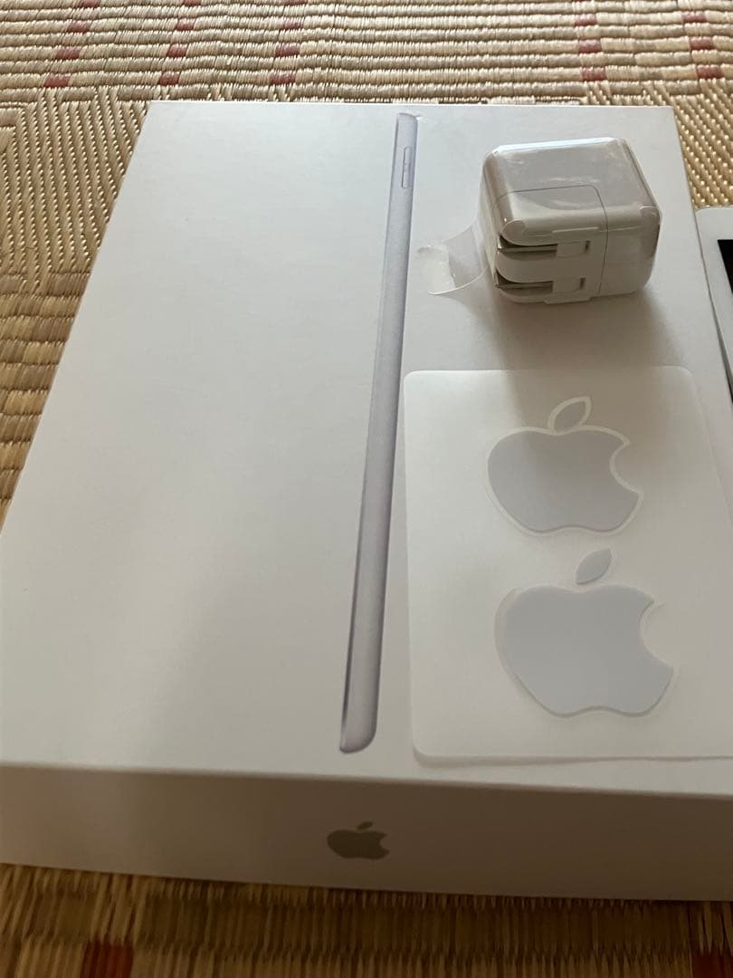 【美品】Apple iPad 第7世代　32GB