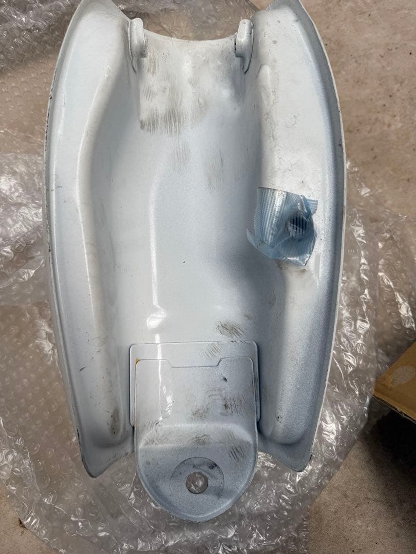 4Lモンキー　タンク　純正品