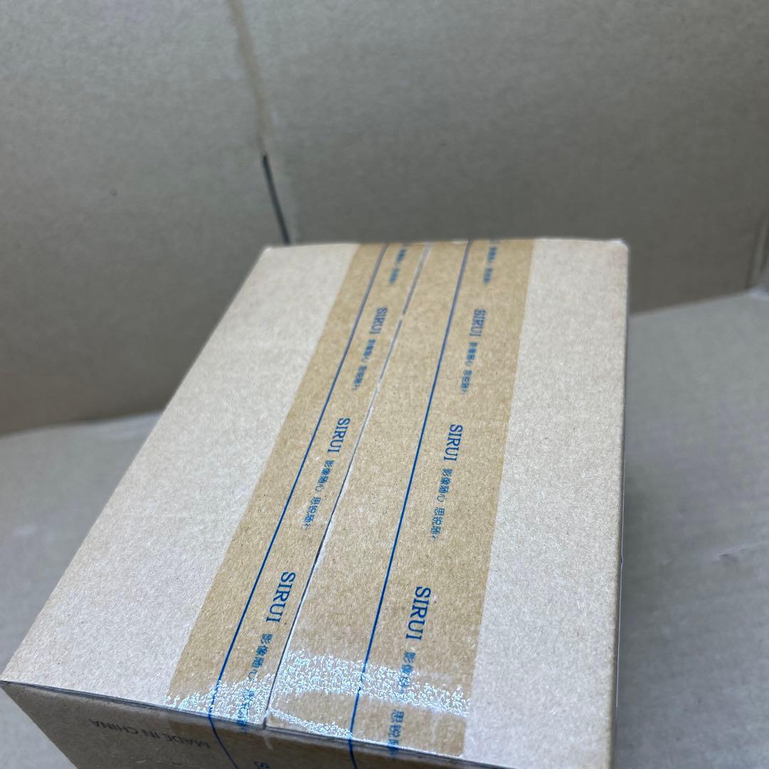 SIRUI 23mm F1.2 APS-C Xマウント　シルバー