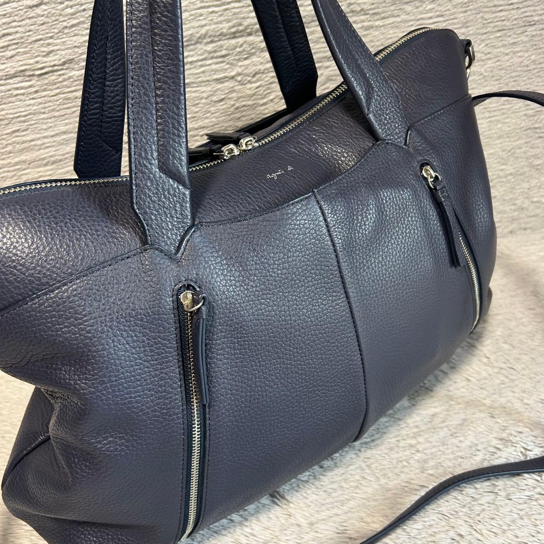 u*5様 agnes.b アニエスべー オールレザー　ビジネスバッグ　ネイビー