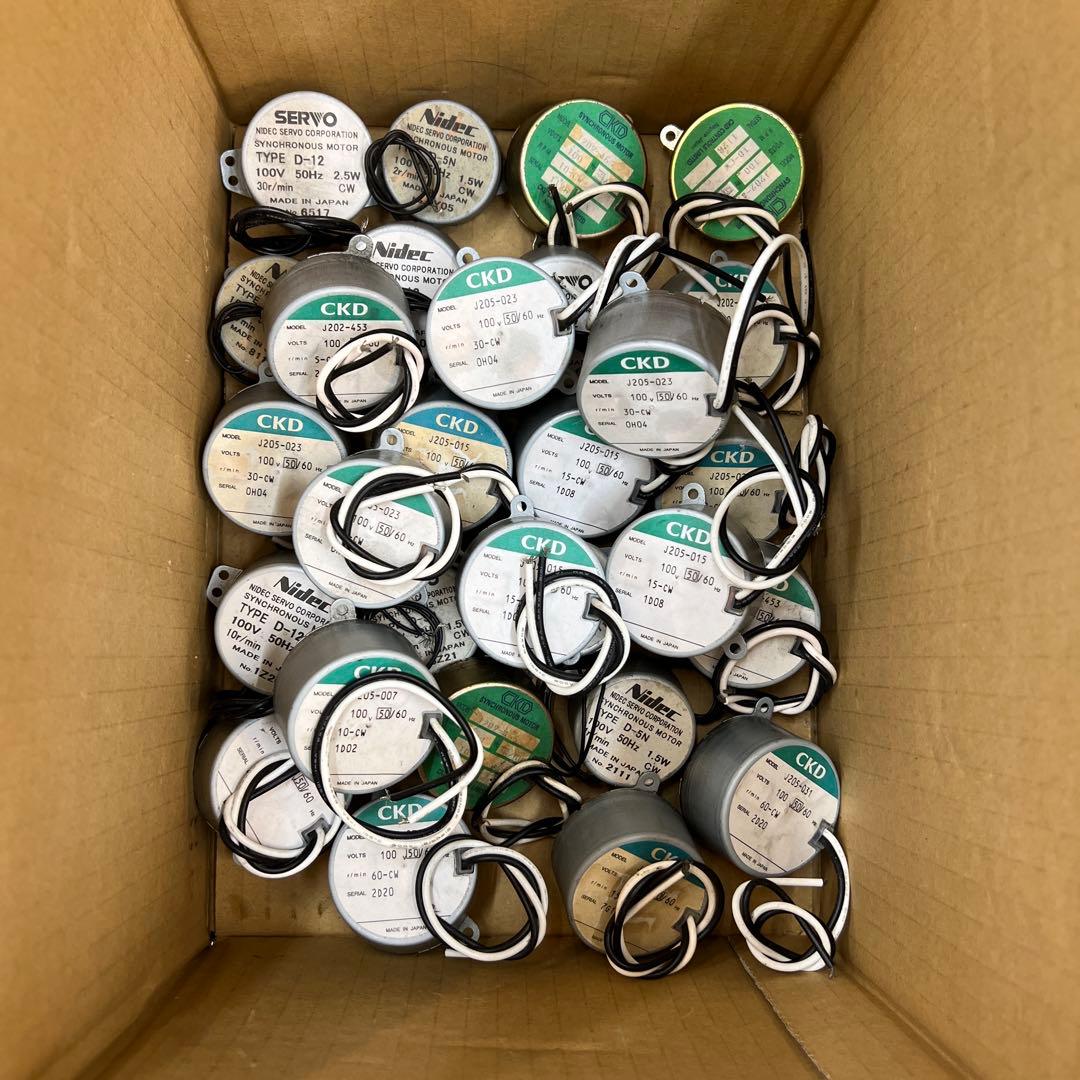 Nidec サーボモーター D-12 100V 2.5W 複数