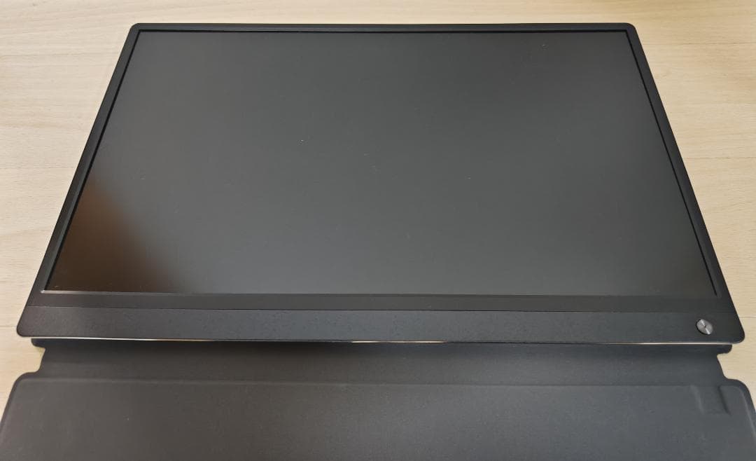 UPERFECT バッテリー内蔵 15.6” FHD モバイルモニター