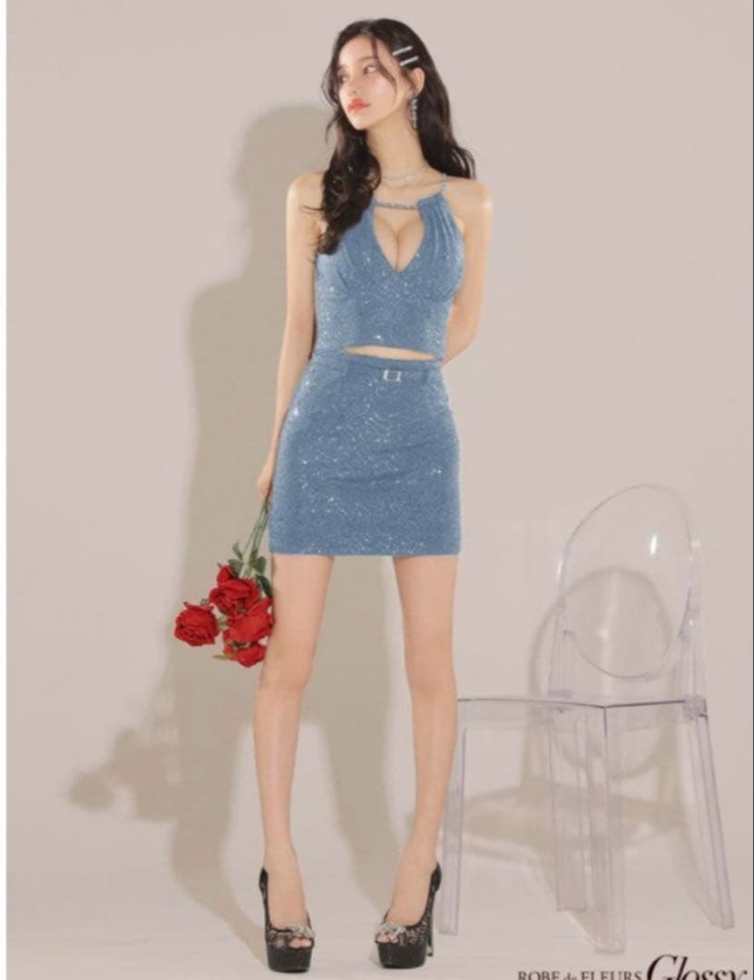 美品Glossy/グロッシースパンコール/ ラメニットホルターネックセットアップ