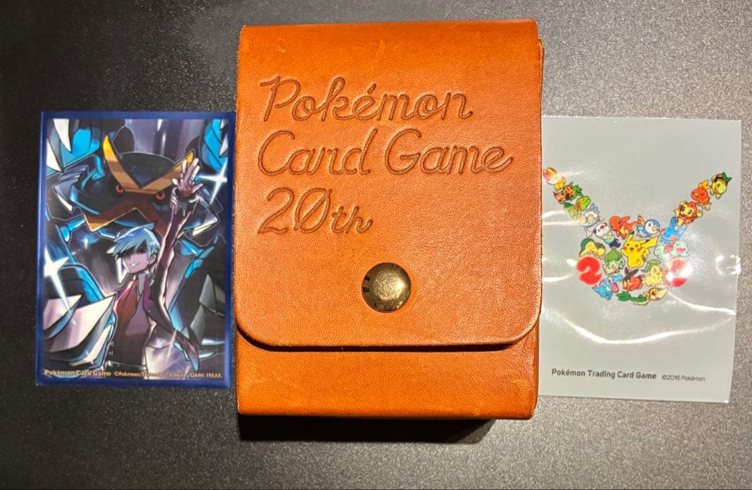ポケモンカードゲーム20th アニバーサリー 関係者限定 デッキケース