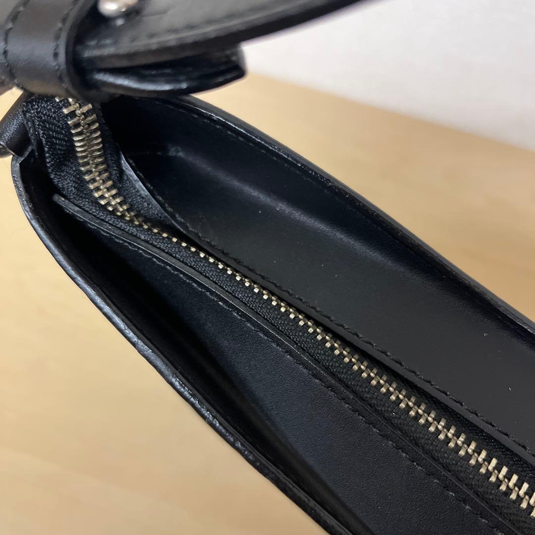 メスサドル　ラウンドバッグ　レザーバッグ　ブラック