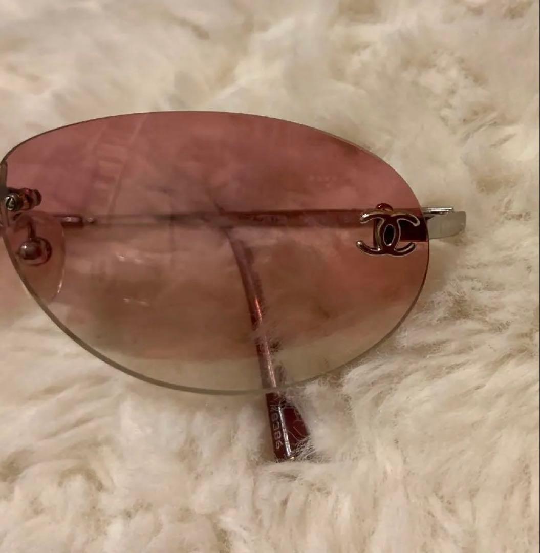 マ*ラ様 ビンテージCHANEL ピンクサングラス ケース付き