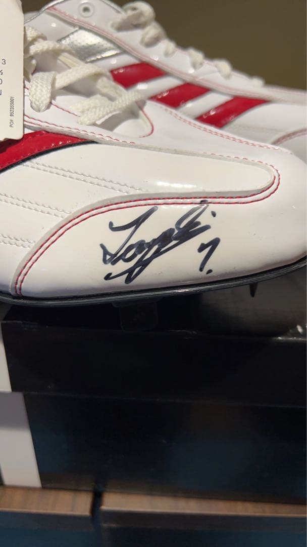 西岡剛　ロッテ時代支給品スパイク　サイン入り