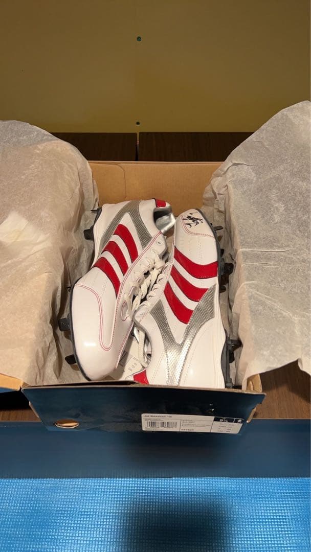 西岡剛　ロッテ時代支給品スパイク　サイン入り