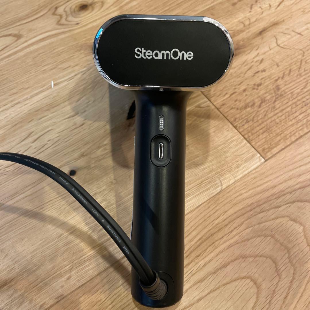 STEAMONE　衣類スチーマー S-Nomad (エスノマド)Black