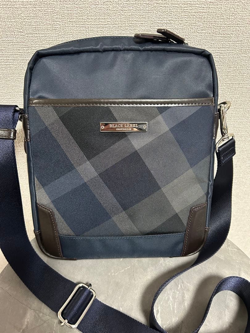CRESTBRIDGE BLACK LABEL ショルダーバッグ