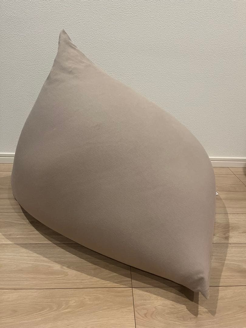 Yogibo ピラミッド ベージュ ビーズクッション