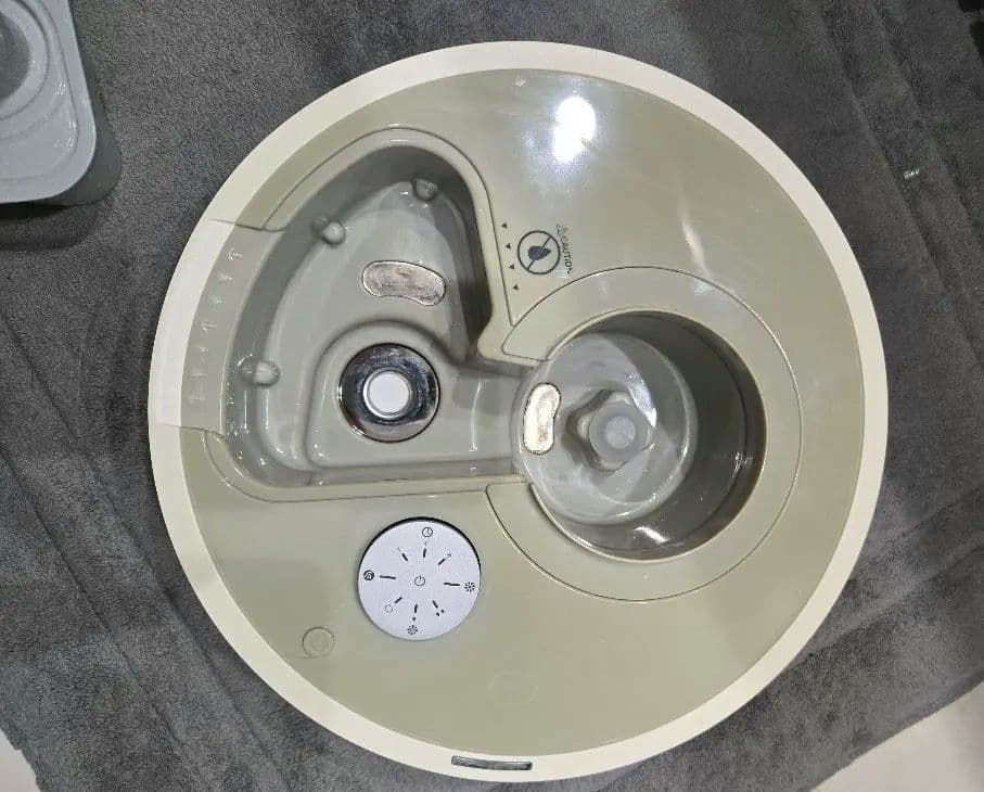 高級加湿器 LEDライト付き 　cado 加湿器 HM-C620（白／シルバー）