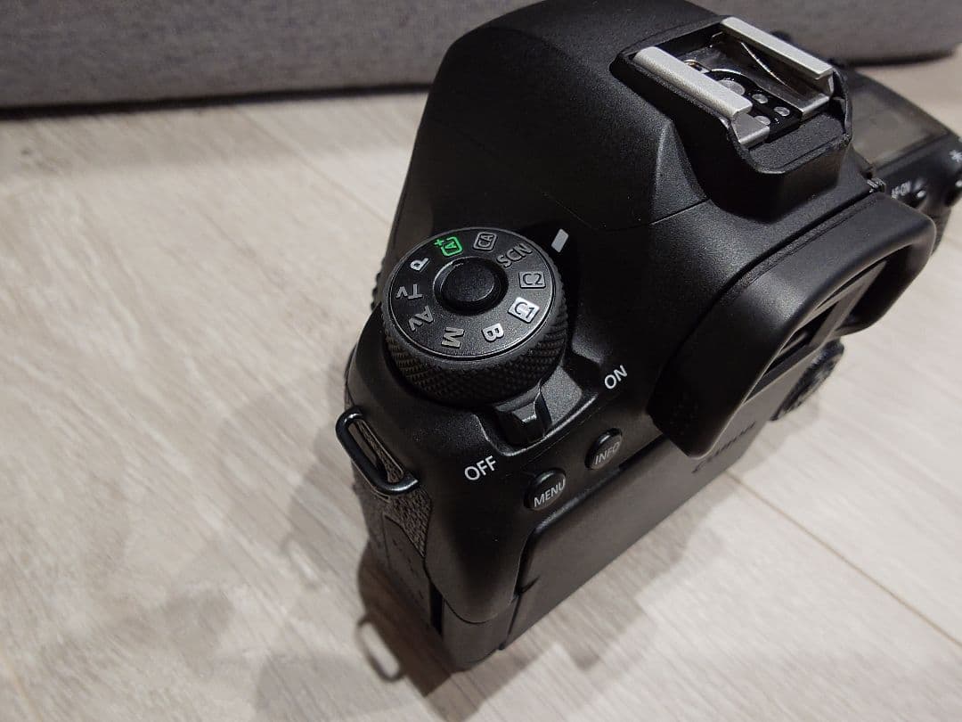 Canon EOS 6D デジタル一眼レフカメラ　値下げ！！