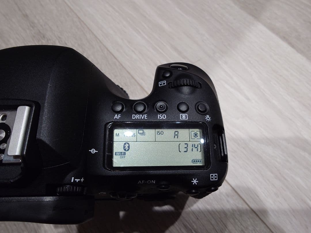 Canon EOS 6D デジタル一眼レフカメラ　値下げ！！