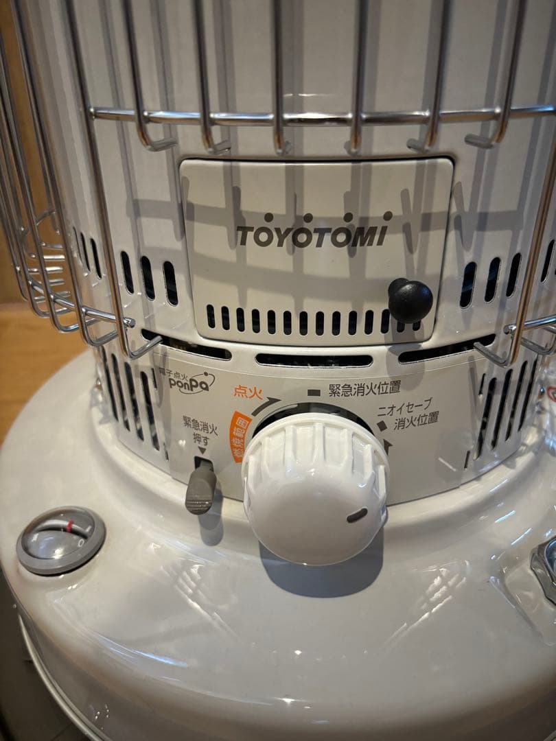 TOYOTOMI 石油ストーブ KS-67H （美品） 引取り限定