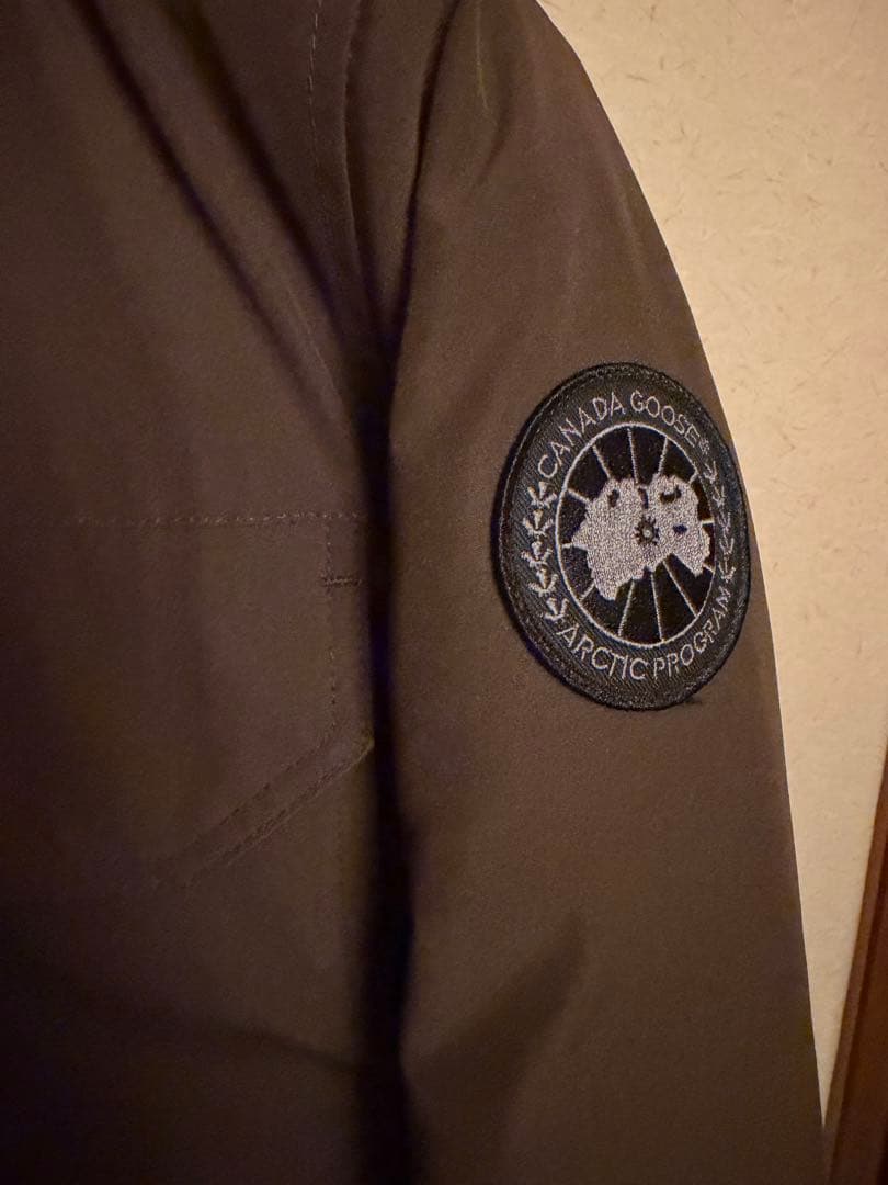 カナダグース  メイトランド ブラックレーベル希少ブラウン