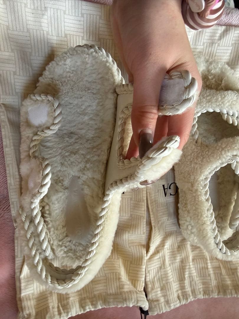 今夜限定値下げ！Bottega Veneta ファーサンダル size 39