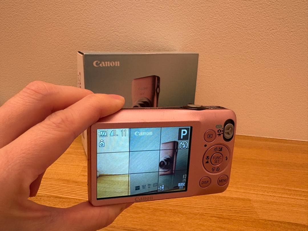 Canon IXY 200F デジカメ